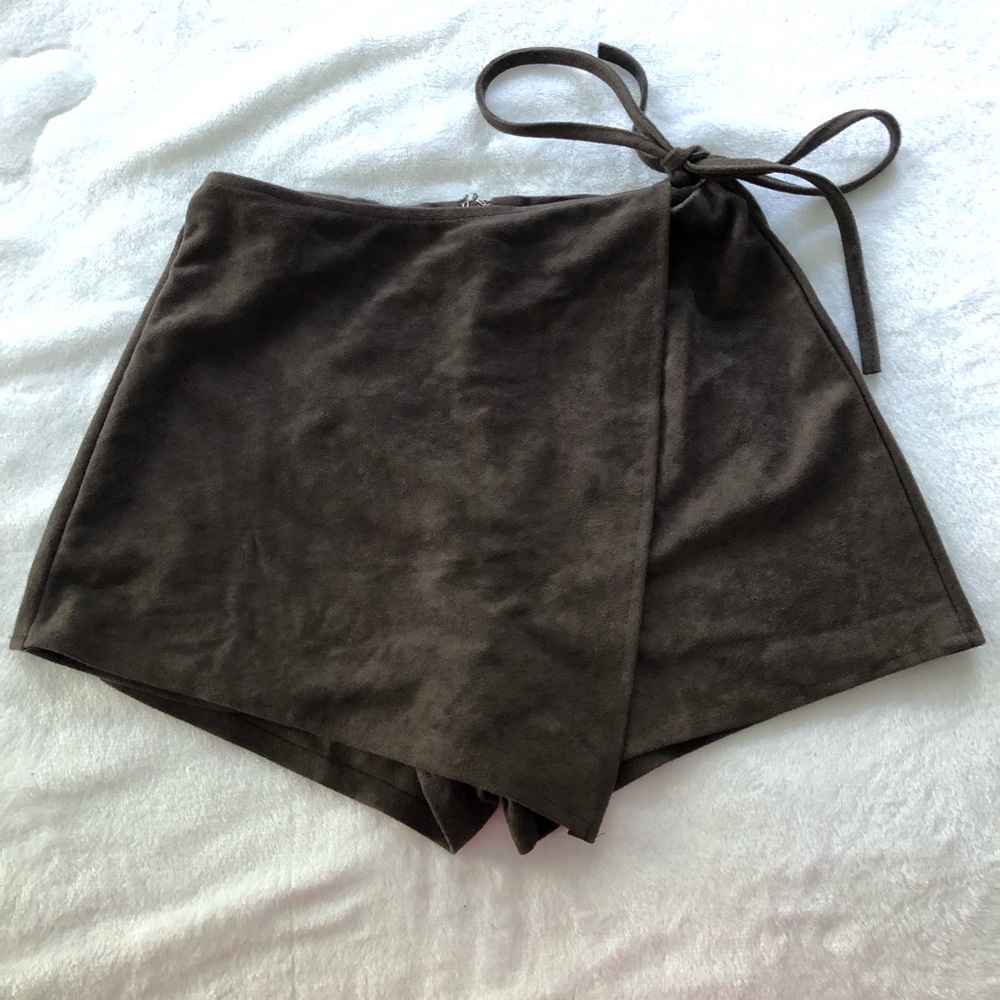 LF Mint Vanilla Charcoal Skort